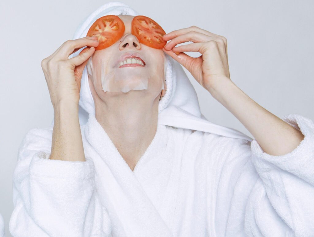 Tomato Eye and Face Pack